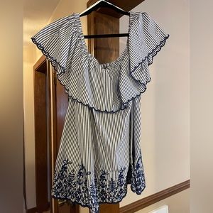 A Pea in the Pod Maternity Top